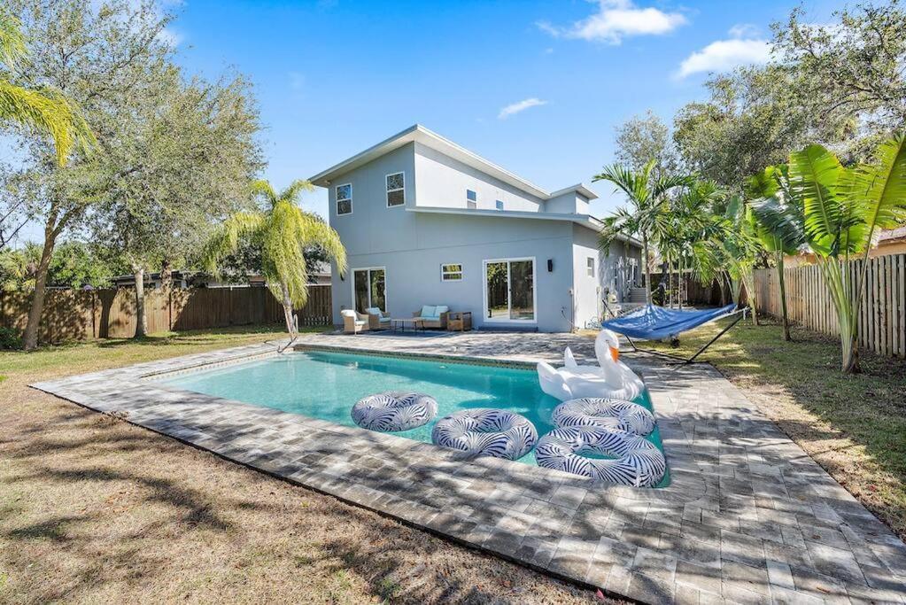 Villa Florida Getaway With Backyard Pool Oasis à Sarasota Extérieur photo